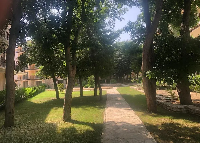 Апартаменты Rabi Park *
